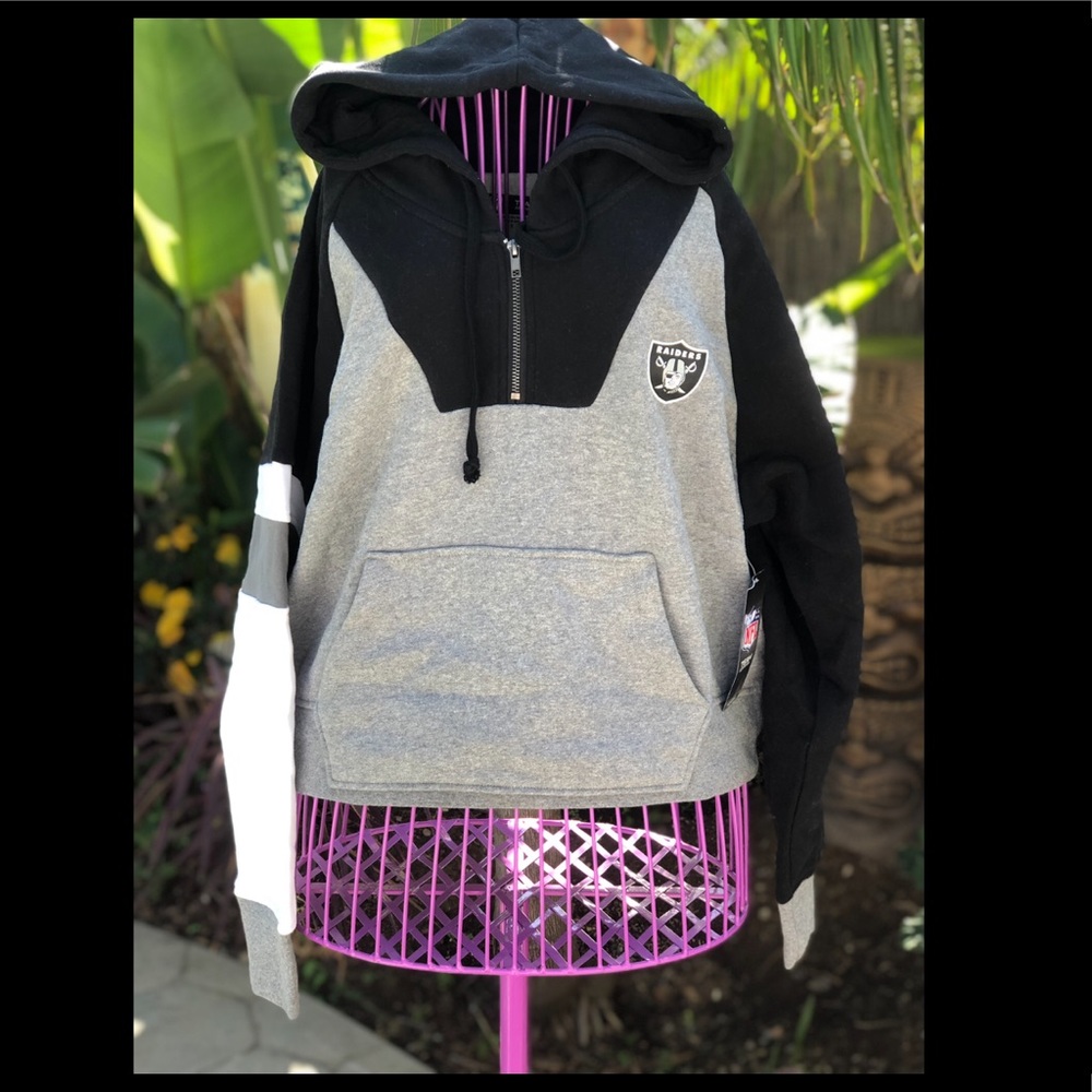 Raiders hoodie NWT☠️🏈💕
